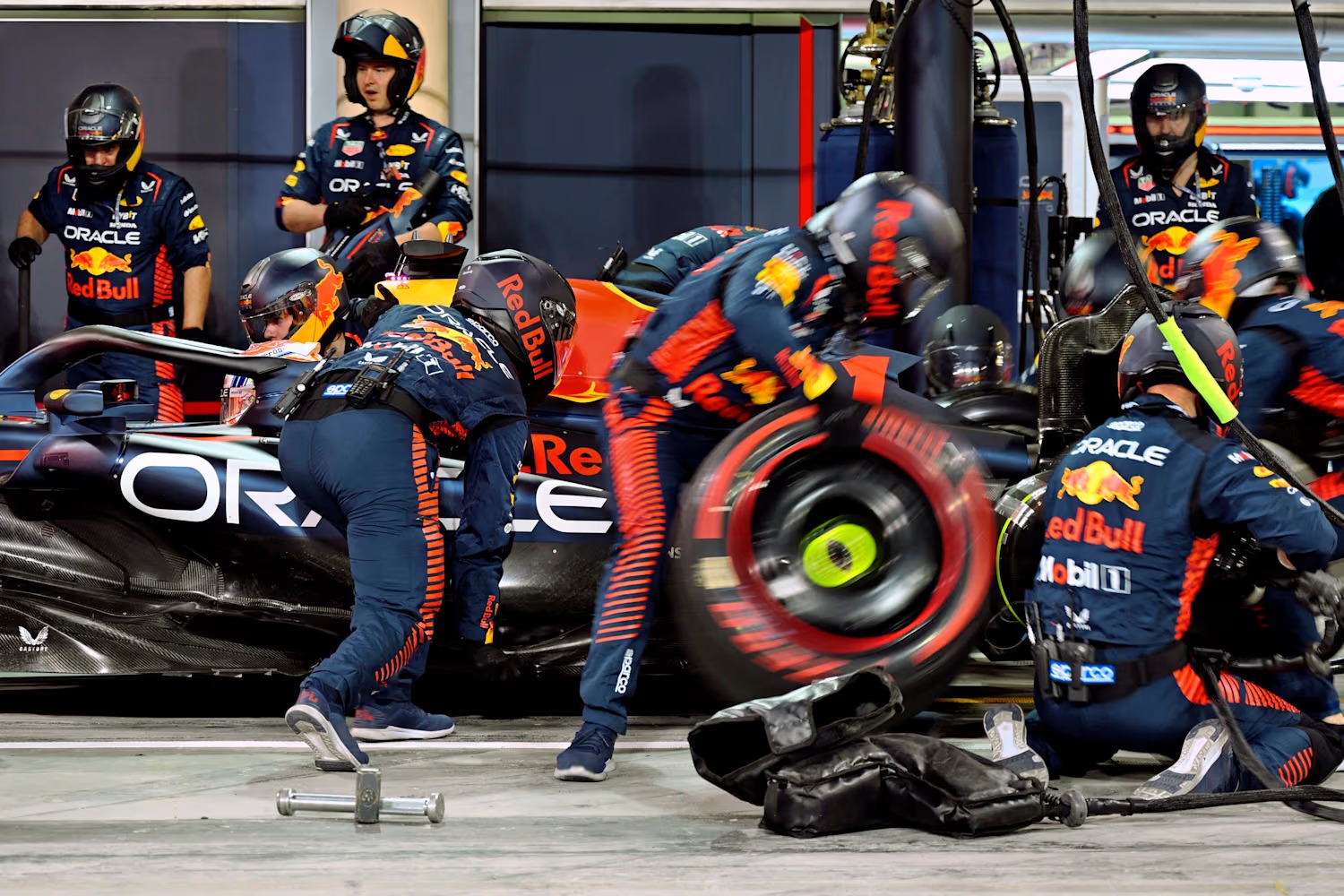 f1 RaceData garage tasks raceteam